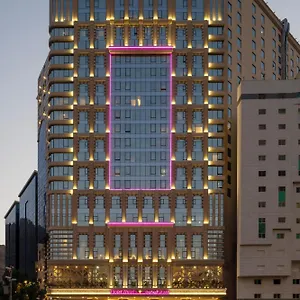 Violet Al Azizia Masjid Al Qatari Otel